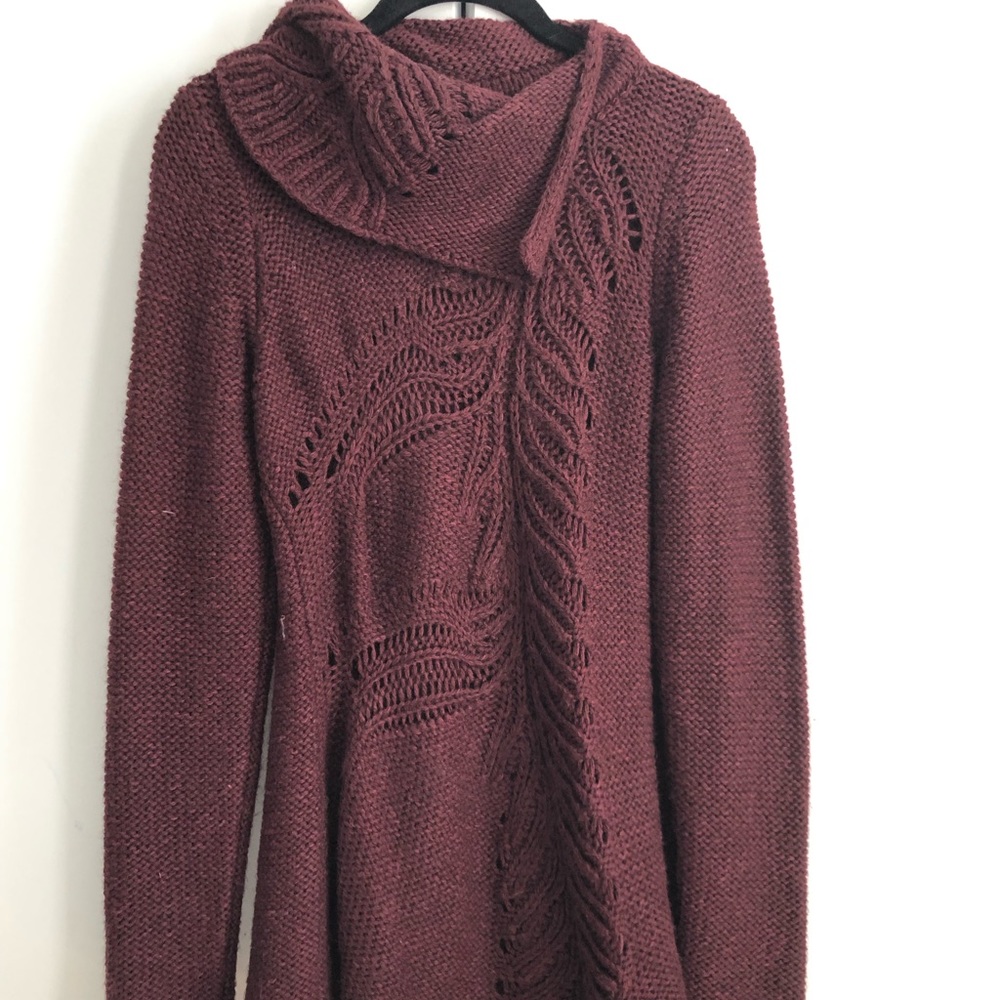 Burgundy floral motif sweater